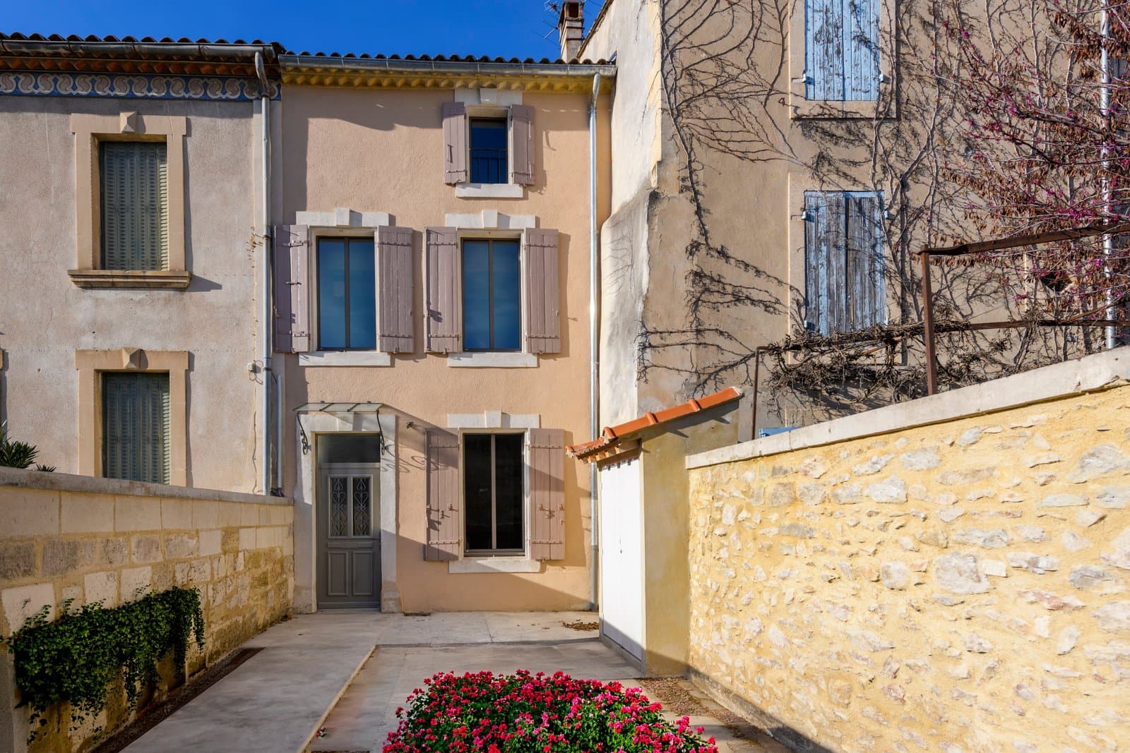 MAISON DE VILLAGE GRAVESON